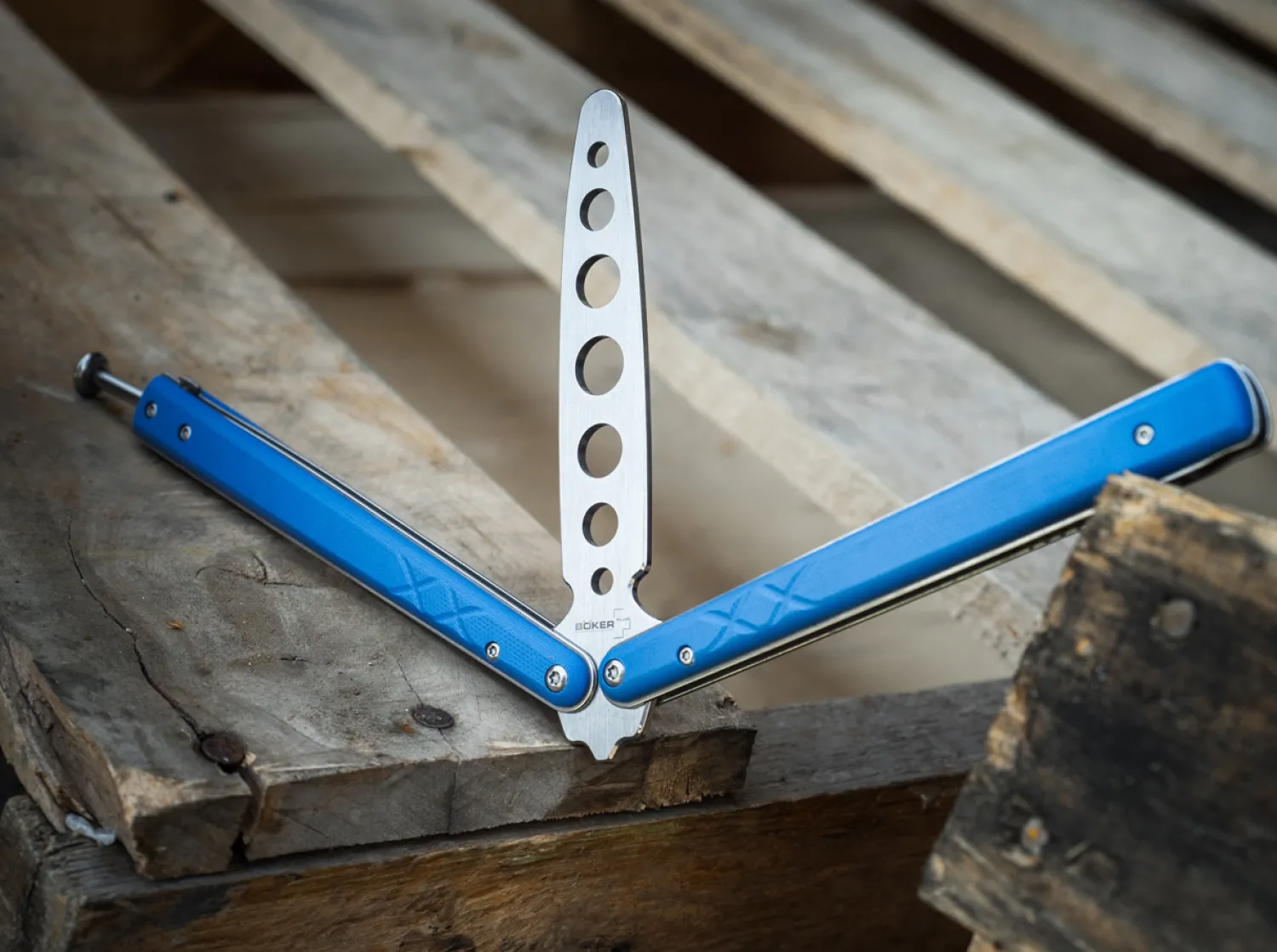 bhq_balisong_trainer_blue_5.webp Böker Plus BHQ Balisong Trainer Blue