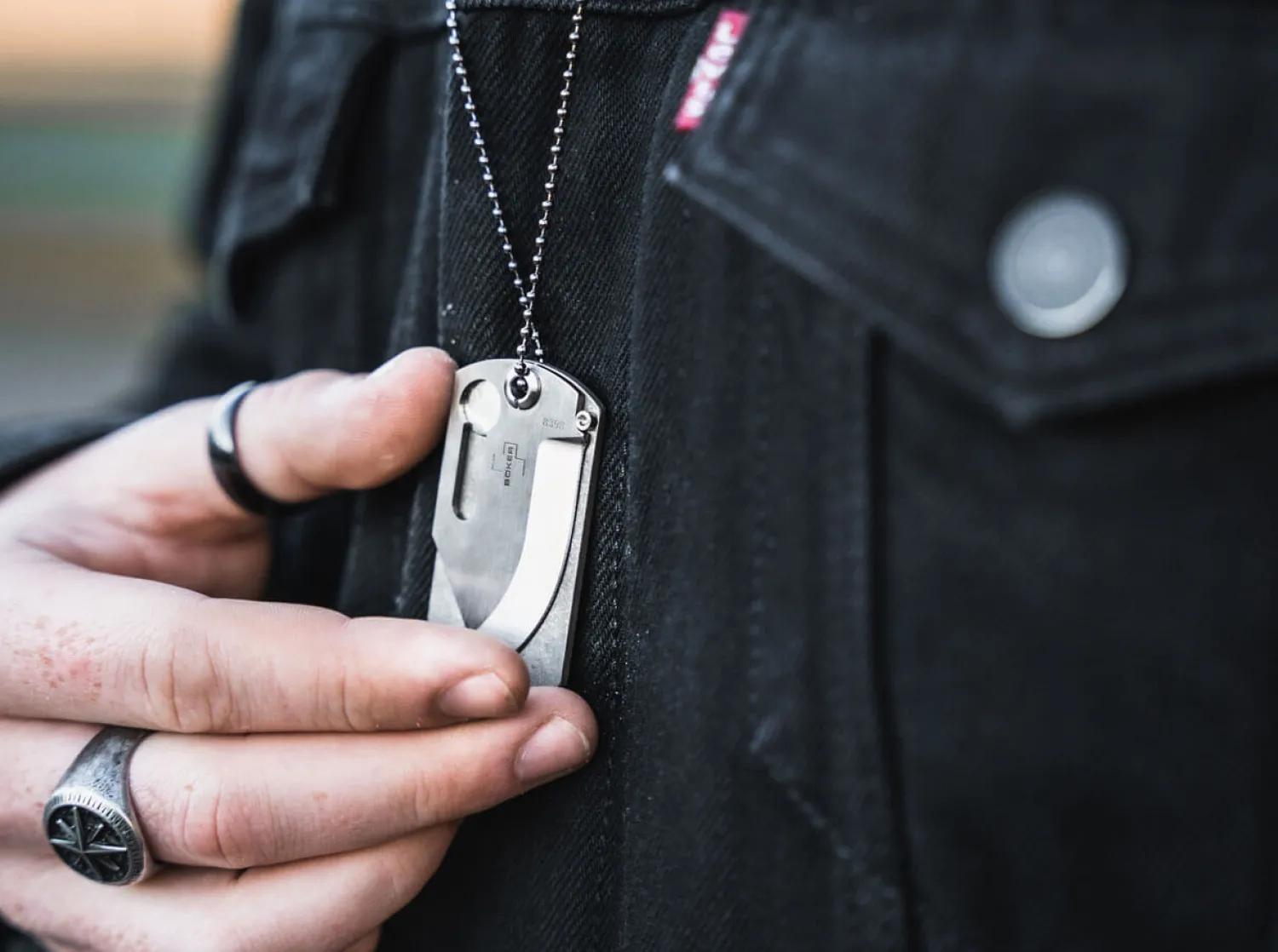dog_tag_knife_4.webp Böker Plus Dog Tag Knife