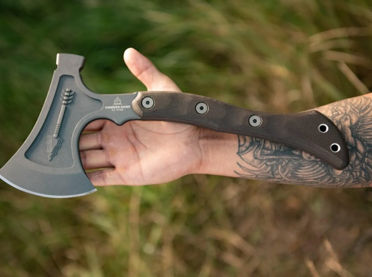 hammer_hawk_mit_backupmes_4.webp TOPS Knives Hammer Hawk mit Backup-Messer