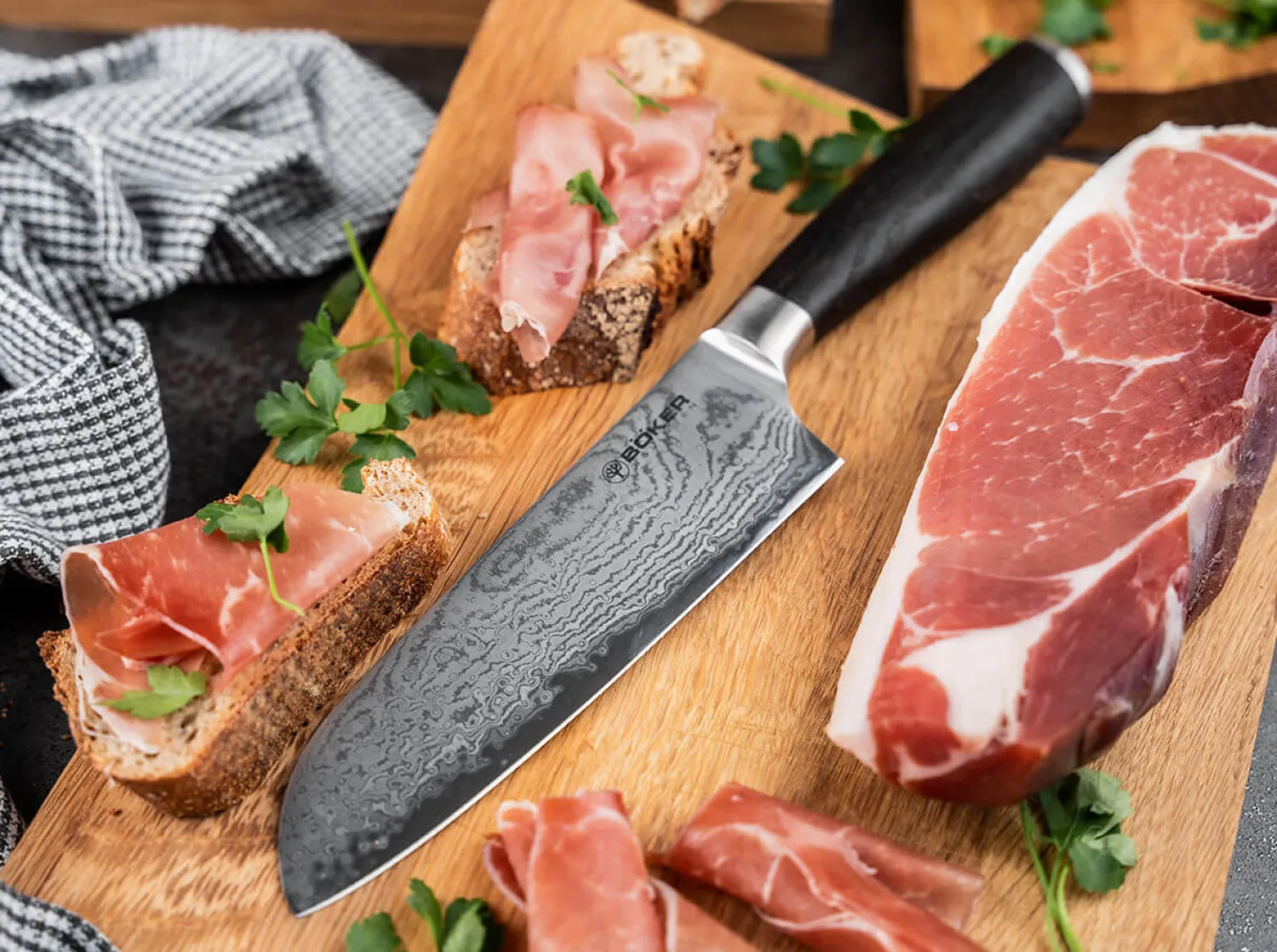 meisterklinge_damast_sant_1-1.webp Böker Manufaktur Solingen Meisterklinge Damast Santoku