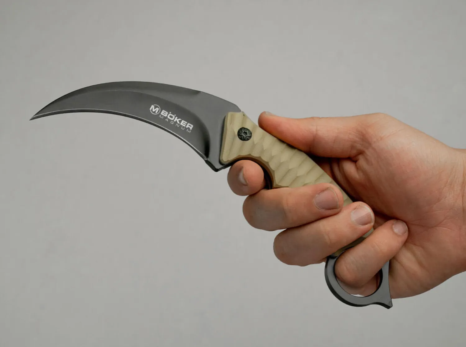 spike_karambit_4-1.webp Magnum Spike Karambit